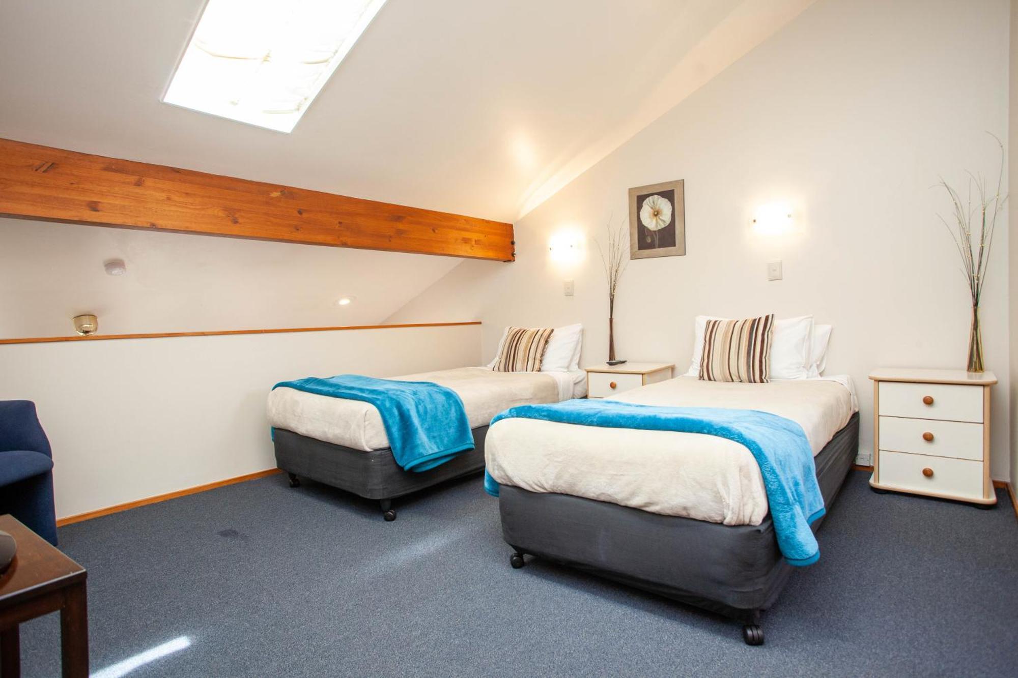 Cascades Lakefront Motel Taupo Rom bilde A room at the hotel